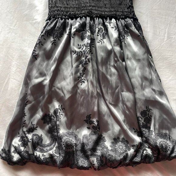 Vintage Y2K Satin Tube Dress - Picture 7 of 7